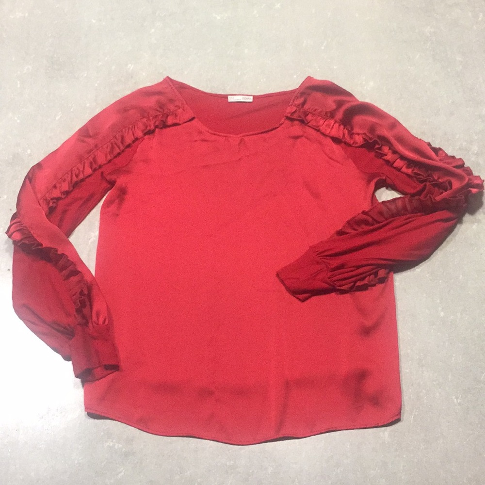 Ruffle top